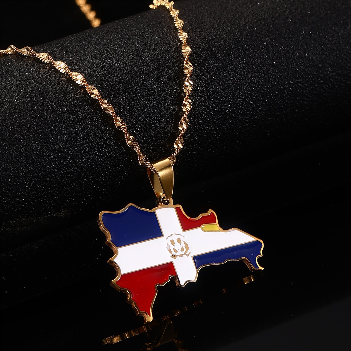 Women'S Fashion Guide - Collier pendentif carte de la république