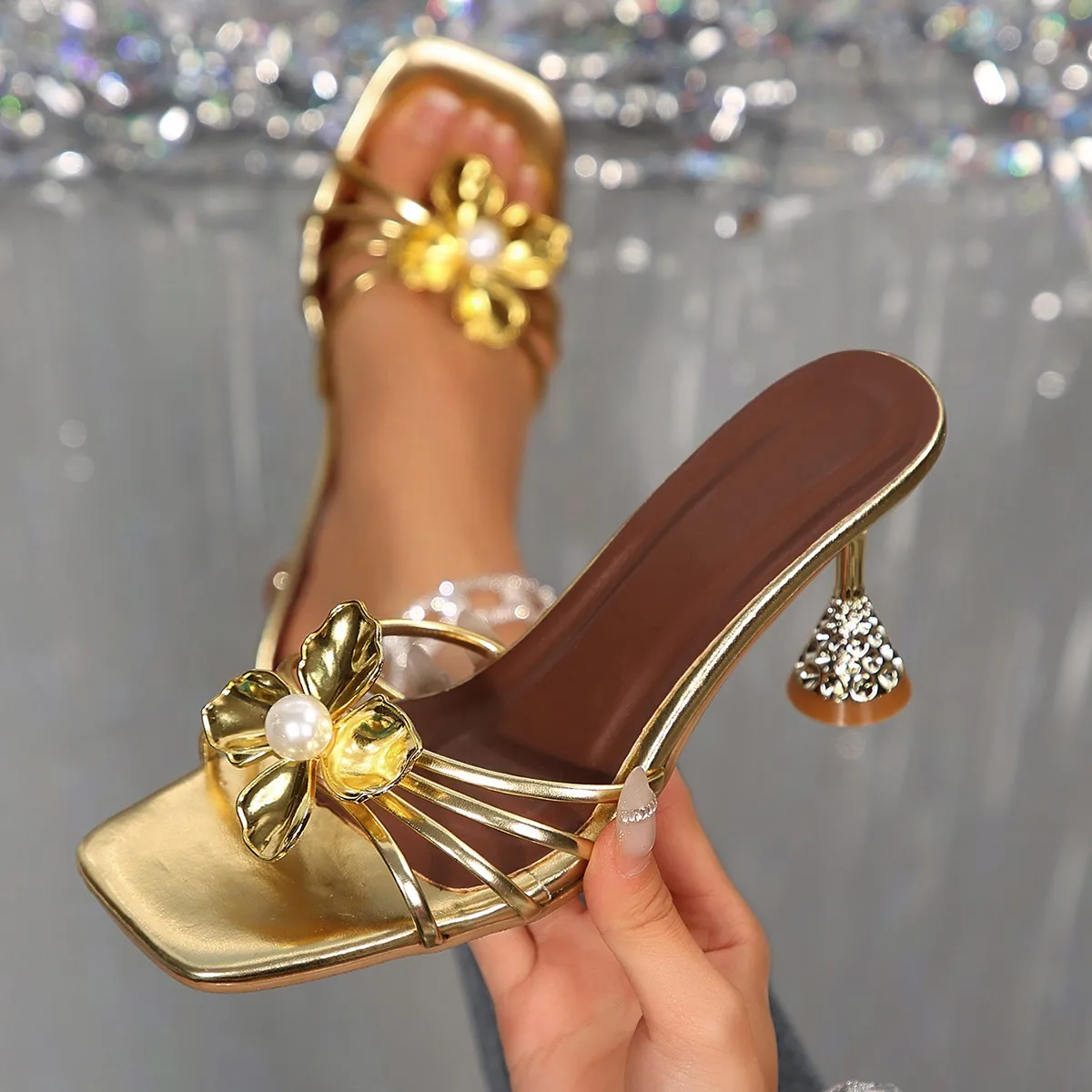 Women Fashion Ideas - Sandales vintage en métal à talon