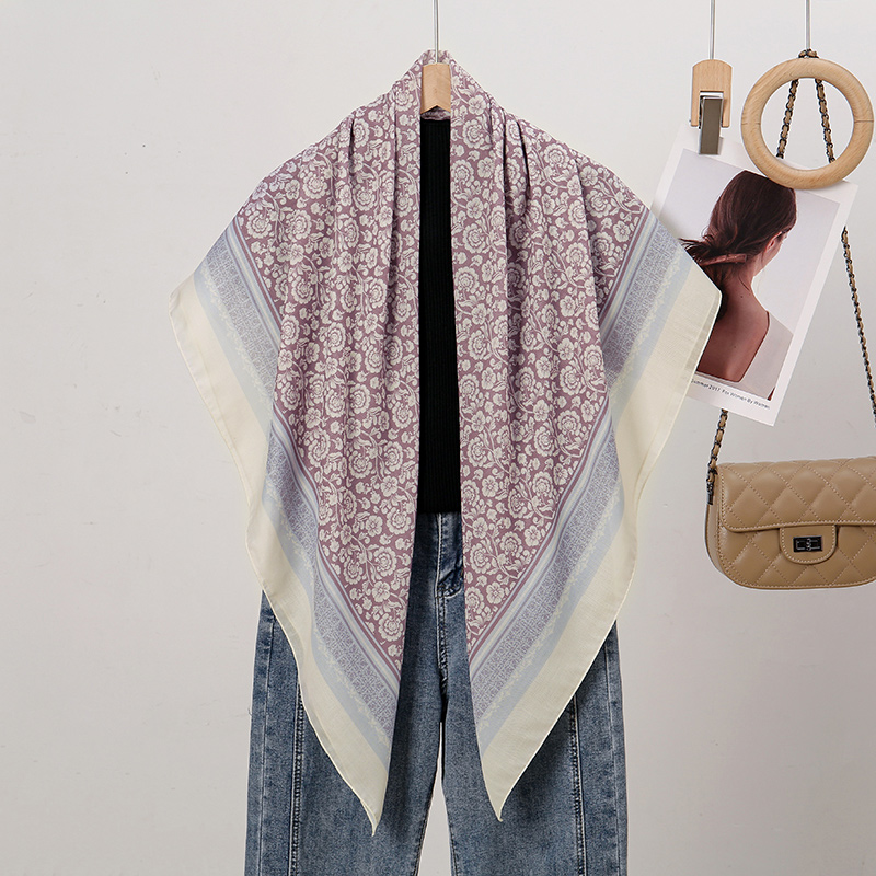 Foulard Carré Imprimé Floral M - Women Fashion Malaysia avis et prix