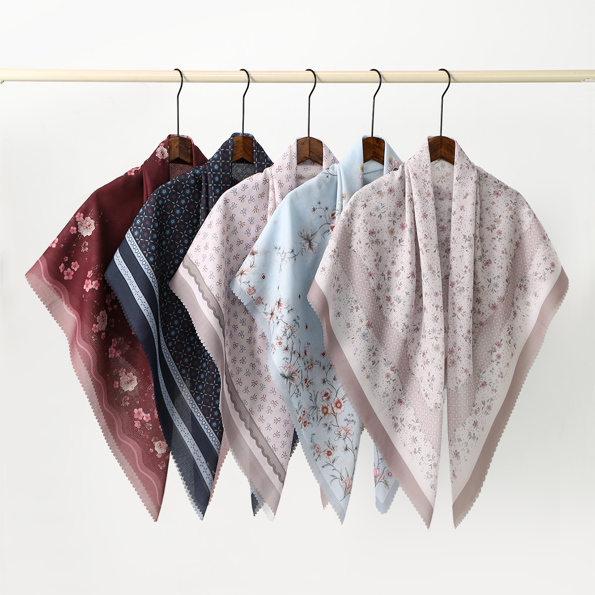 Foulard carré en Viscose ondul - Women Fashion Malaysia avis et prix